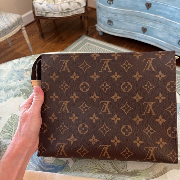 ♥️SOLD♥️ Louis Vuitton Monogram Toiletry 26 Never Used UB1231 - Picture 9 of 13